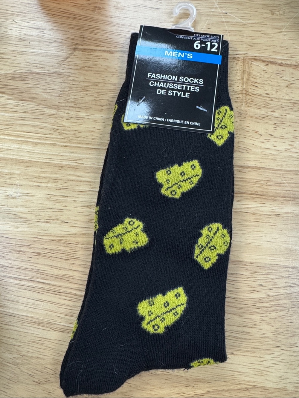 Men's Black Fashion Socks with Cheese graphic - Size 6-12